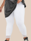 Lækker jersey leggings til plus size kvinder, som ønsker et smart look under kjolen eller tunikaen. De har blonde forneden, hvilket gør dem feminine. 
