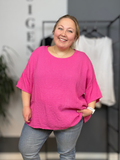 Lækker t-shirt i ble-kvalitet. Det er en af dem du kan leve i året rundt. Læg mærke til at den gode pasform og det brede brystmål. Det gør den ideel for plus size kvinder.