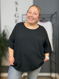 Lækker t-shirt i ble-kvalitet. Det er en af dem du kan leve i året rundt. Læg mærke til at den gode pasform og det brede brystmål. Det gør den ideel for plus size kvinder.