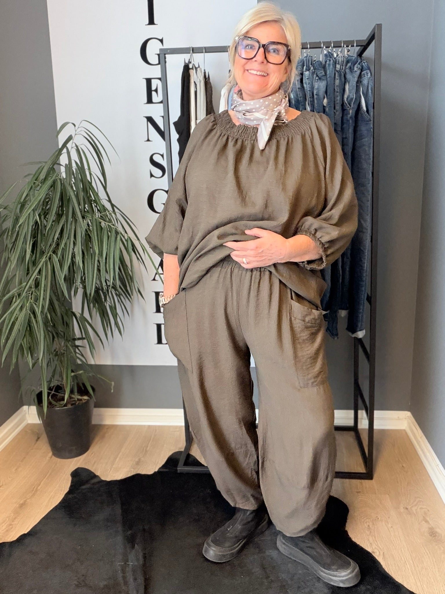 Molly stump buks her i den brune, findes i 4 flotte farver.