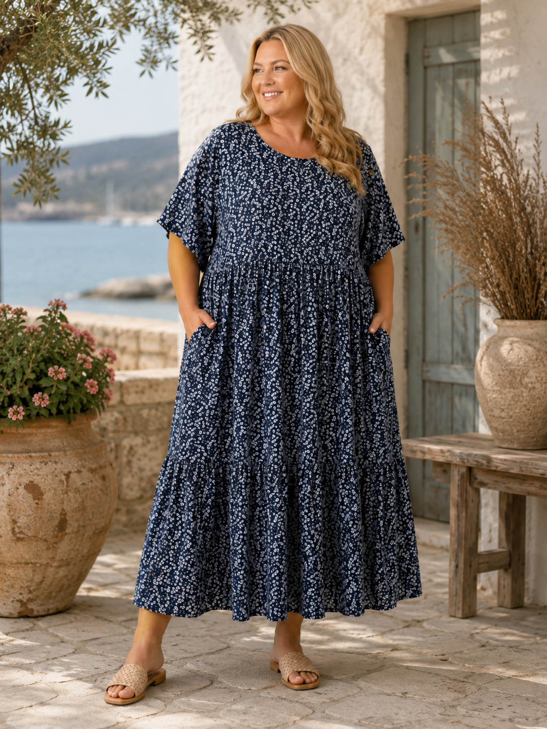 Denne smukke kjole er samme gode facon som vores Lolli kjole. Denne model er bare med blomster-print i stedet. 

Billedet er AI-genereret for at vise kjolen på et menneske.