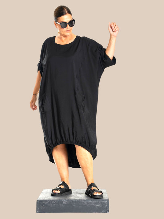 Den rå smarte gozzip black kjole ballon effekt og rummelig i facon plussize kjole.