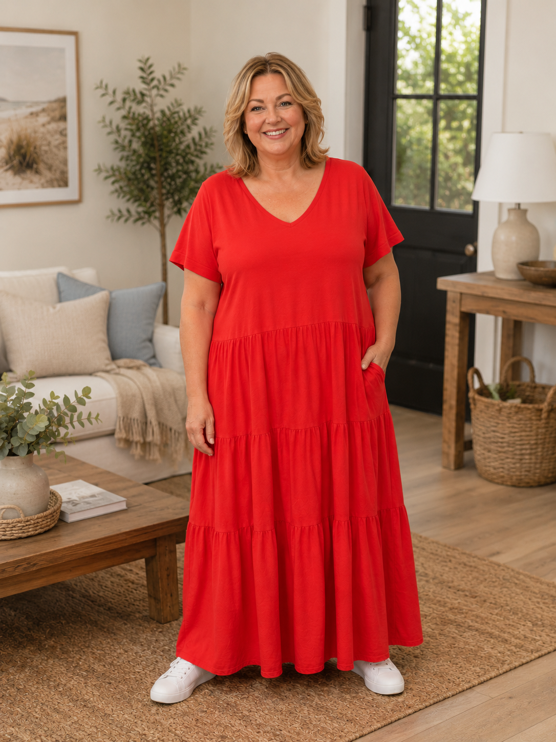 Bomuldskjolen til plus size kvinden som elsker maxi-kjoler. Dette er en af de kjoler du vil komme til at elske å selv de varmeste dage. 

Billedet er genereret vha. AI.