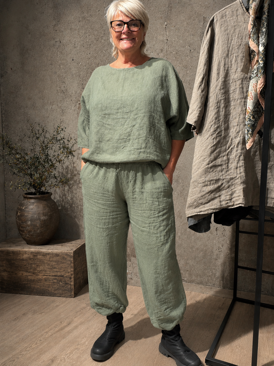 Hulda og Linda er et sæt vi aldrig bliver trætte af. Det er perfekt til plus size kroppen, og kan bruges året rundt.