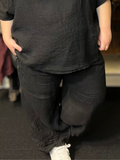 Den perfekte stumpebuks i hør til plus size kroppen. Den kan bruges året rundt, og så findes den i mange forskellige farver.