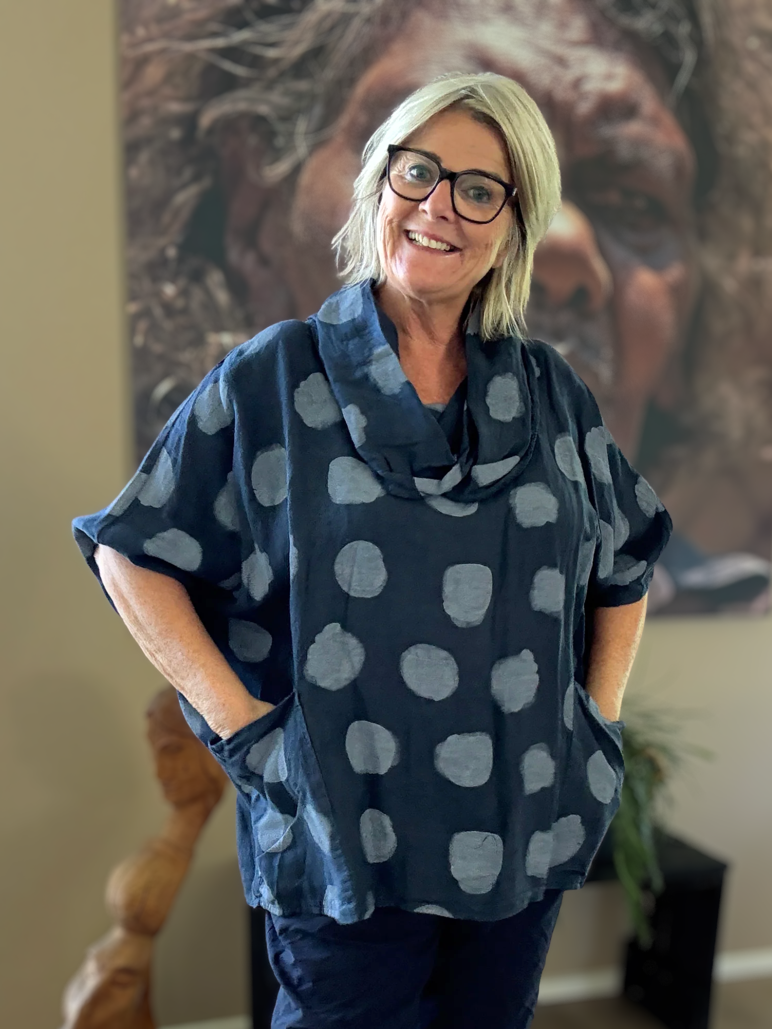 Smart Hørtunika med stor falde ned krave 3/4 langt ærme og med 2 lommer 