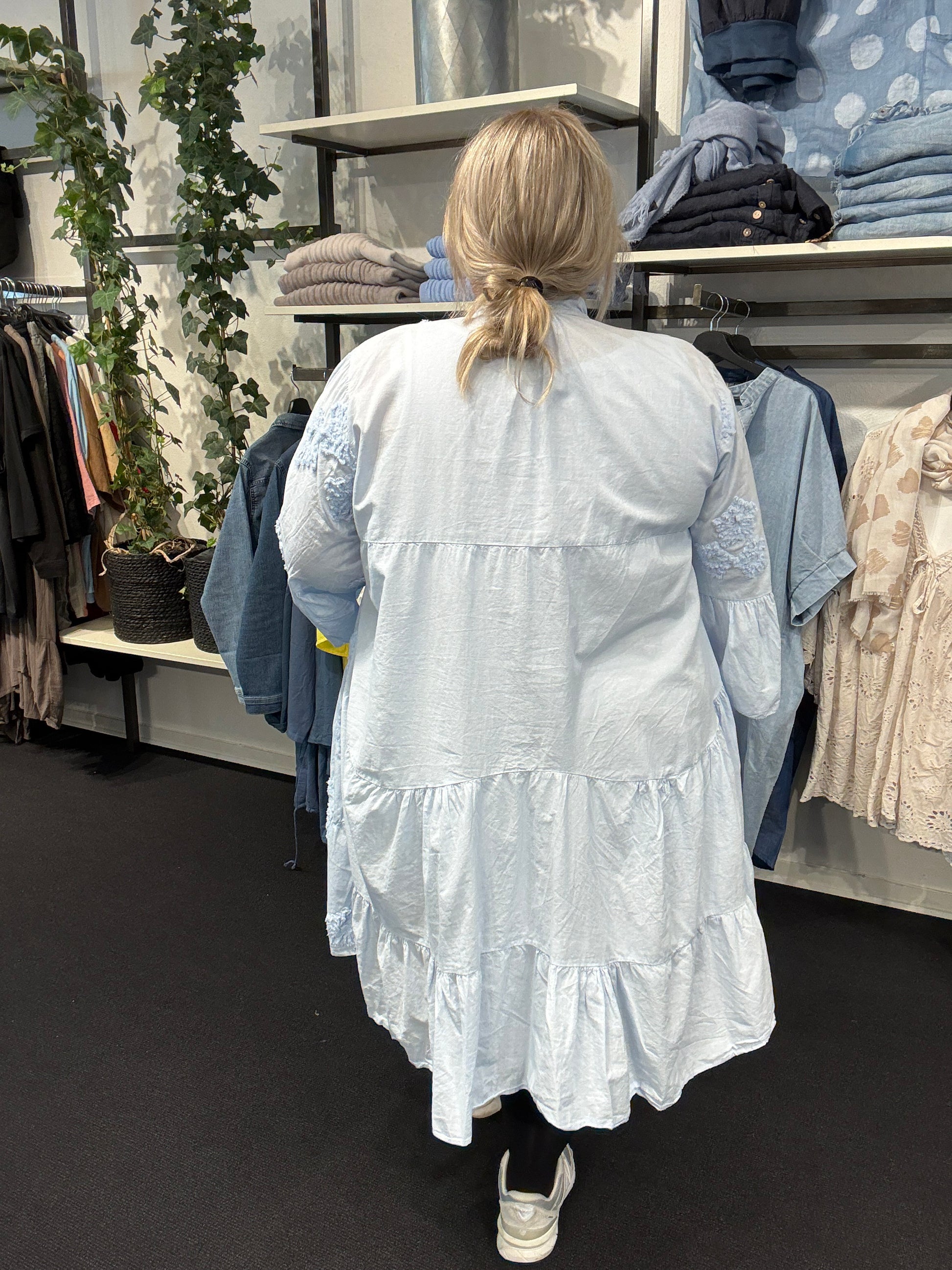 Plussize hos sigensgaard josefine bomulds tunika bruges som kjole og tunika sigensgaard.dk