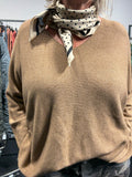blød strik pullover som fåes i mange farver plussize strik fra Sigensgaard.dk