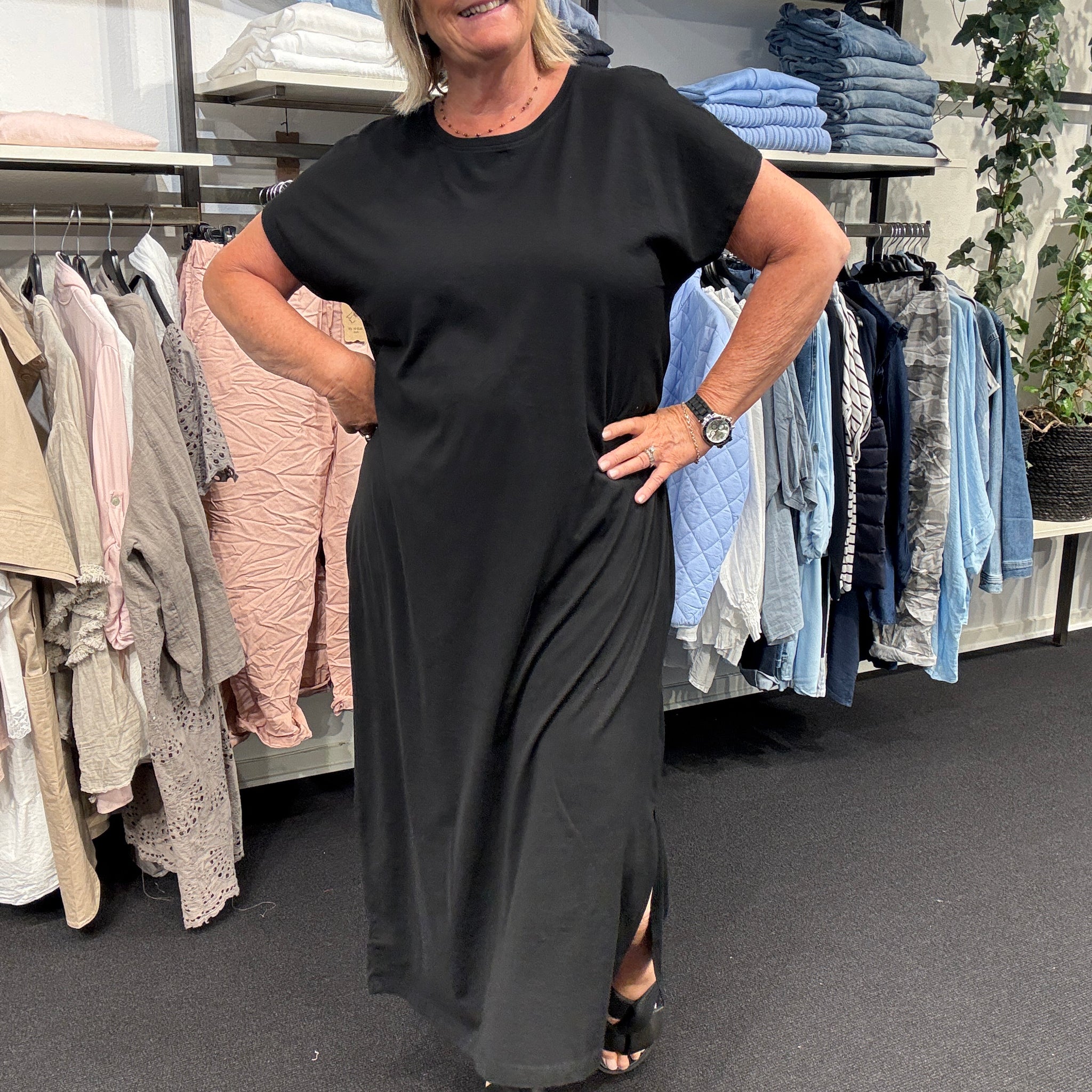 Plussize kaffe curve calin kjole fra sigensgaard.dk