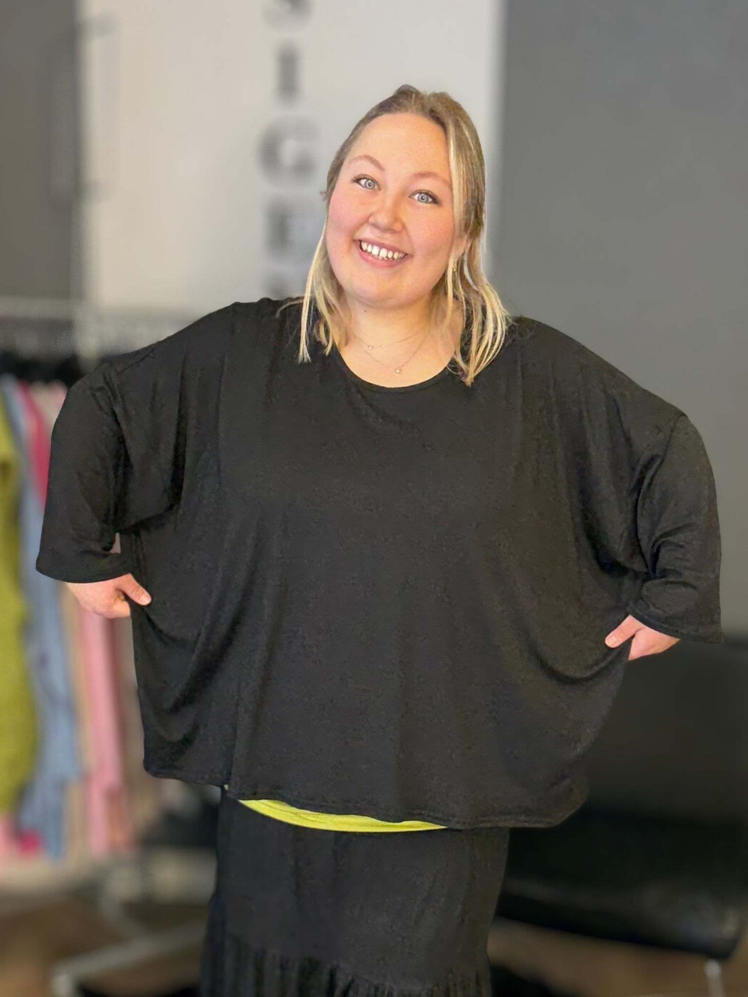 En blød og afslappet t-shirt lavet til plus size kvinder, som ønsker den ypperste komfort i en lækker kvalitet.