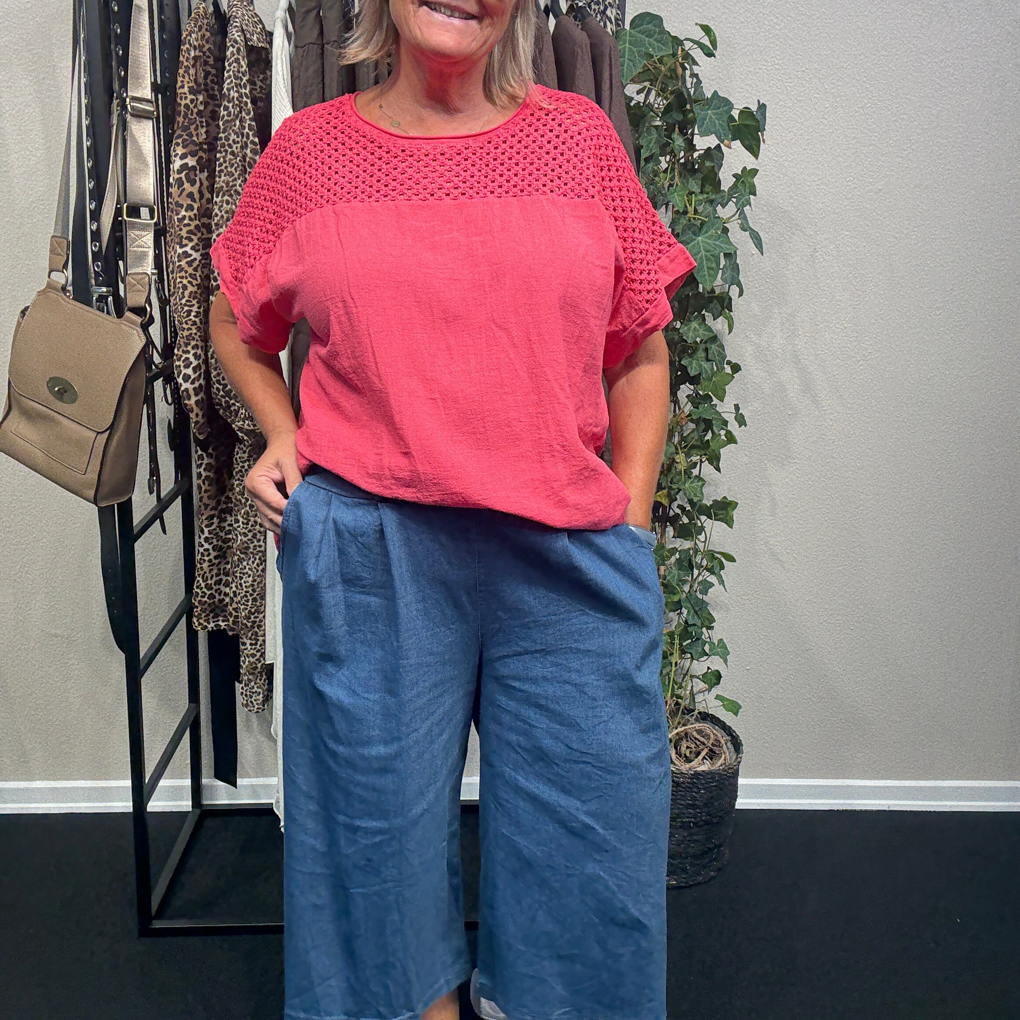Bomulds T-shirt i pink plussize fra Sigensgaard.dk