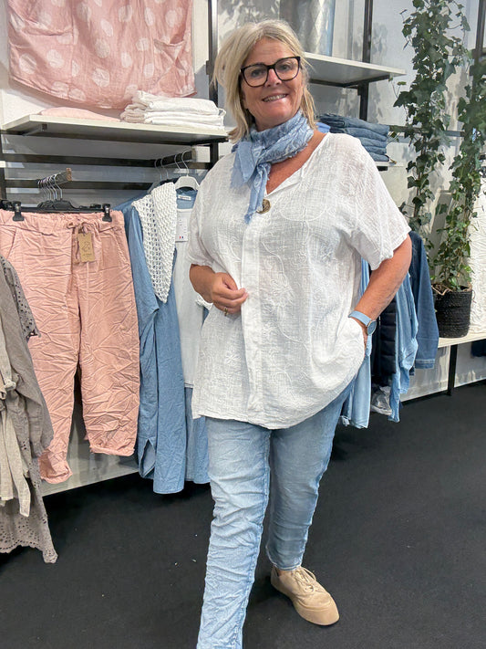 Hvid maren tunika til plus piger fra sigensgaard.dk