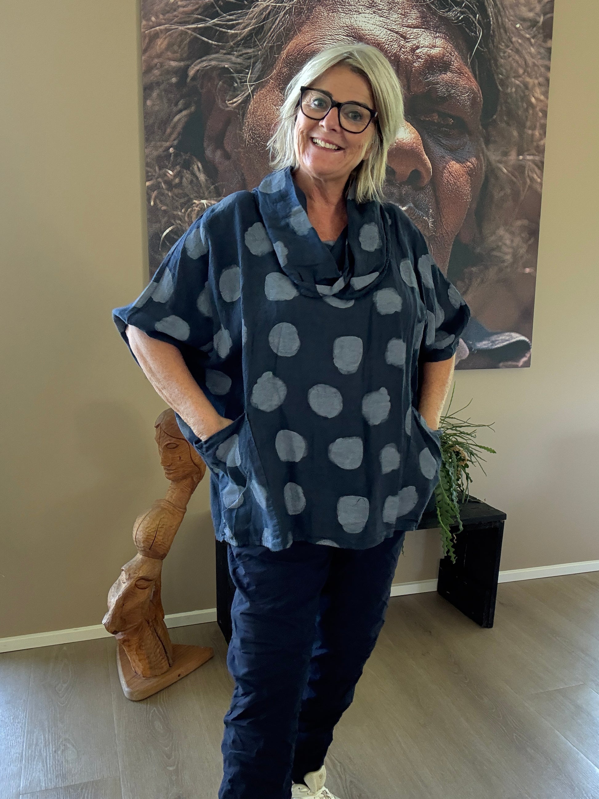 Jasmin hør tunika som findes i mange farver plussize hos sigensgaard.dk