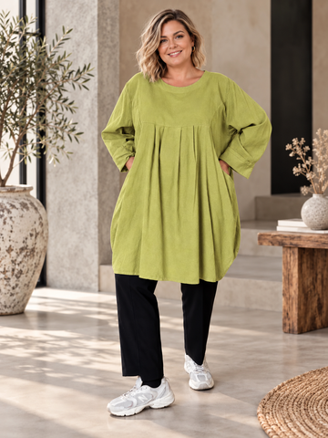 Fie plussize fløjlskjole
