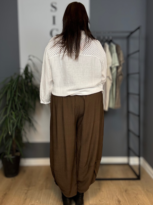 Molly stump buks her i den brune, findes i 4 flotte farver.