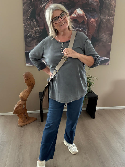 Naja tshirt i grå flot plussize tshirt i bomuld