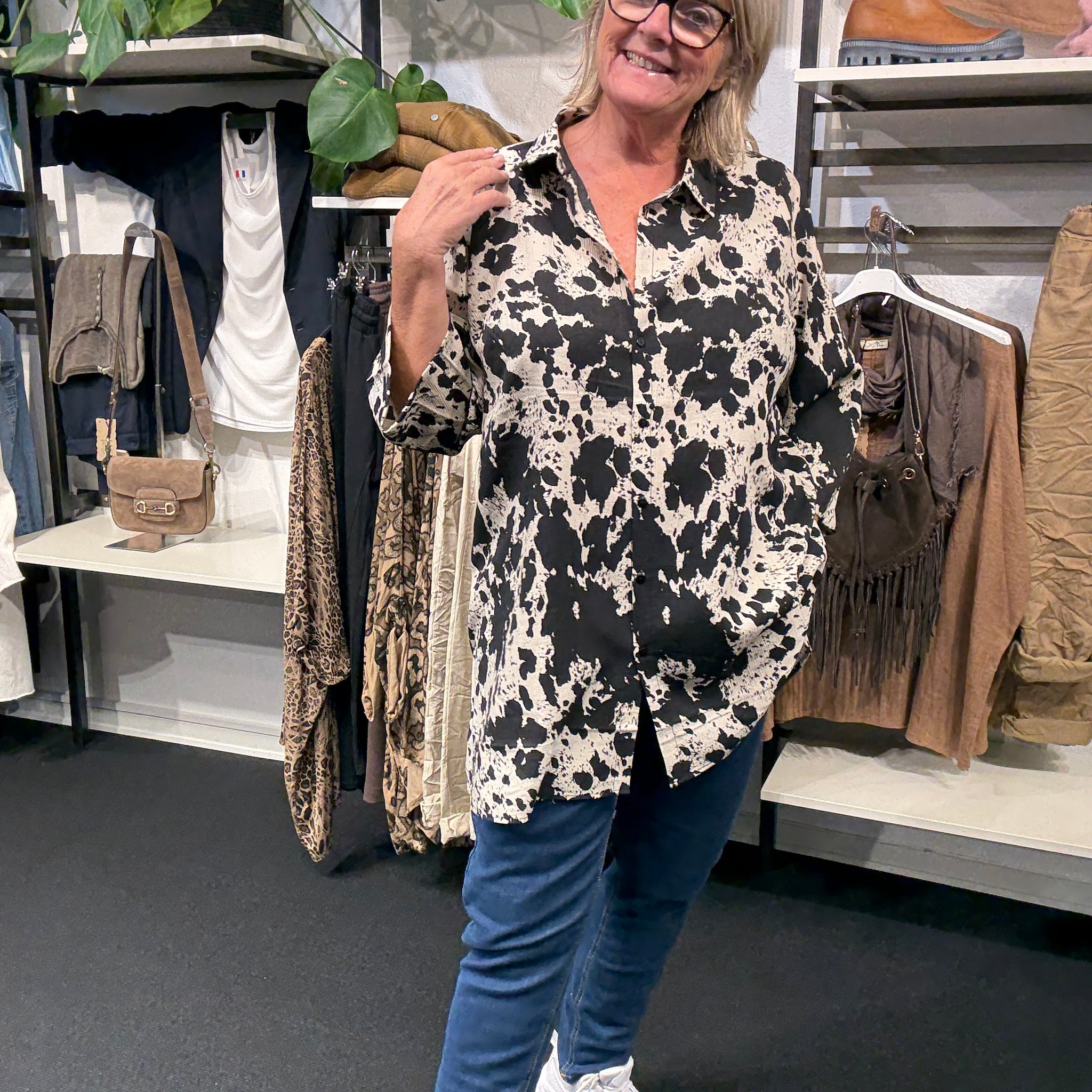 sweatshirt med en snyde krave under let at bruge da man ikke skal have noget under plussize fra Sigensgaard.dk