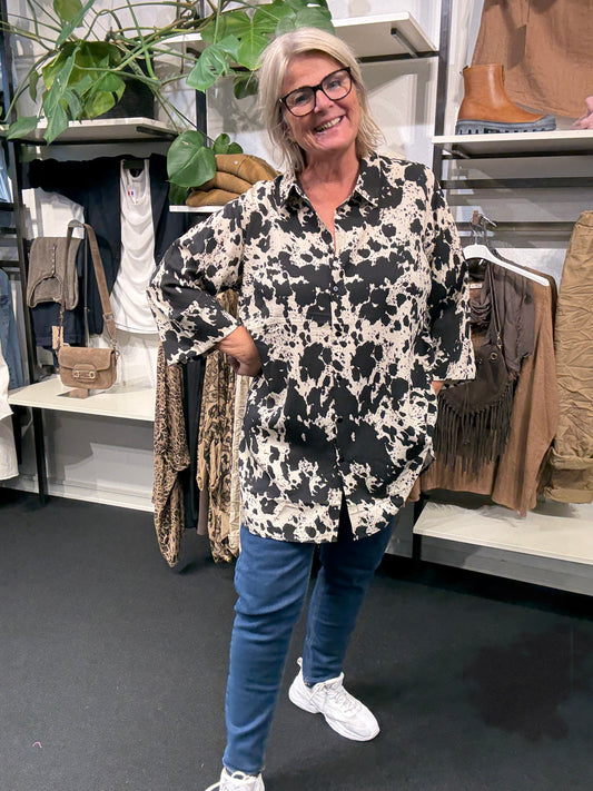 sweatshirt med en snyde krave under let at bruge da man ikke skal have noget under plussize fra Sigensgaard.dk