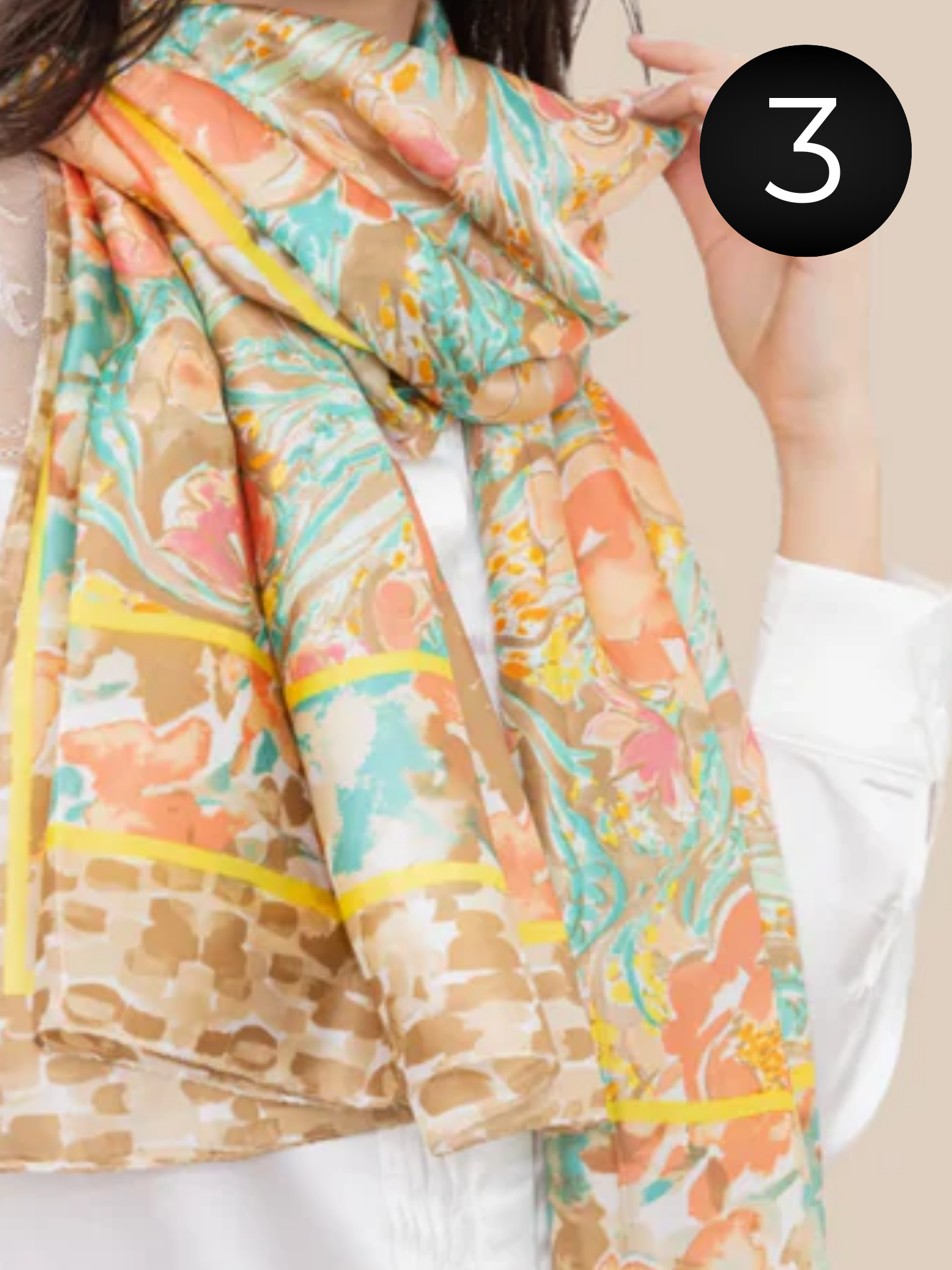 Polyester tørklæde som er perfekt til tilføje til dit sæt for at give lidt ekstra farve eller mønster. 