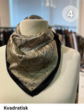 Olivia tørklædet i 100% polyester er en række tørklæder i forskellige designs. De er lavet til at tilføre en smule mere farve og spil til dine outfits.
