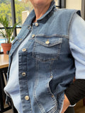 Lækker plus size denim vest som du vil elske. Den har det smarteste detaljer. Derudover er der massere af stræk. 