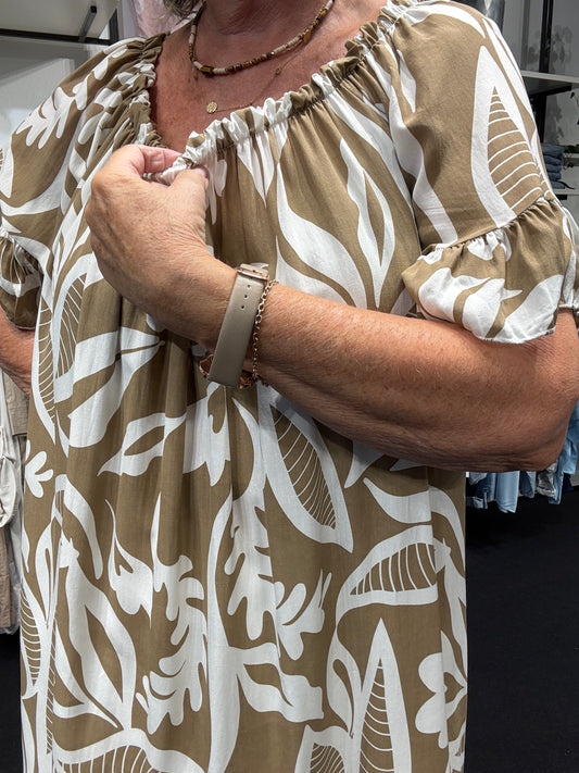 Rosella viskose kjole til pluspiger fra sigensgaard let og luftig sommer kjole fra sigensgaard.dk