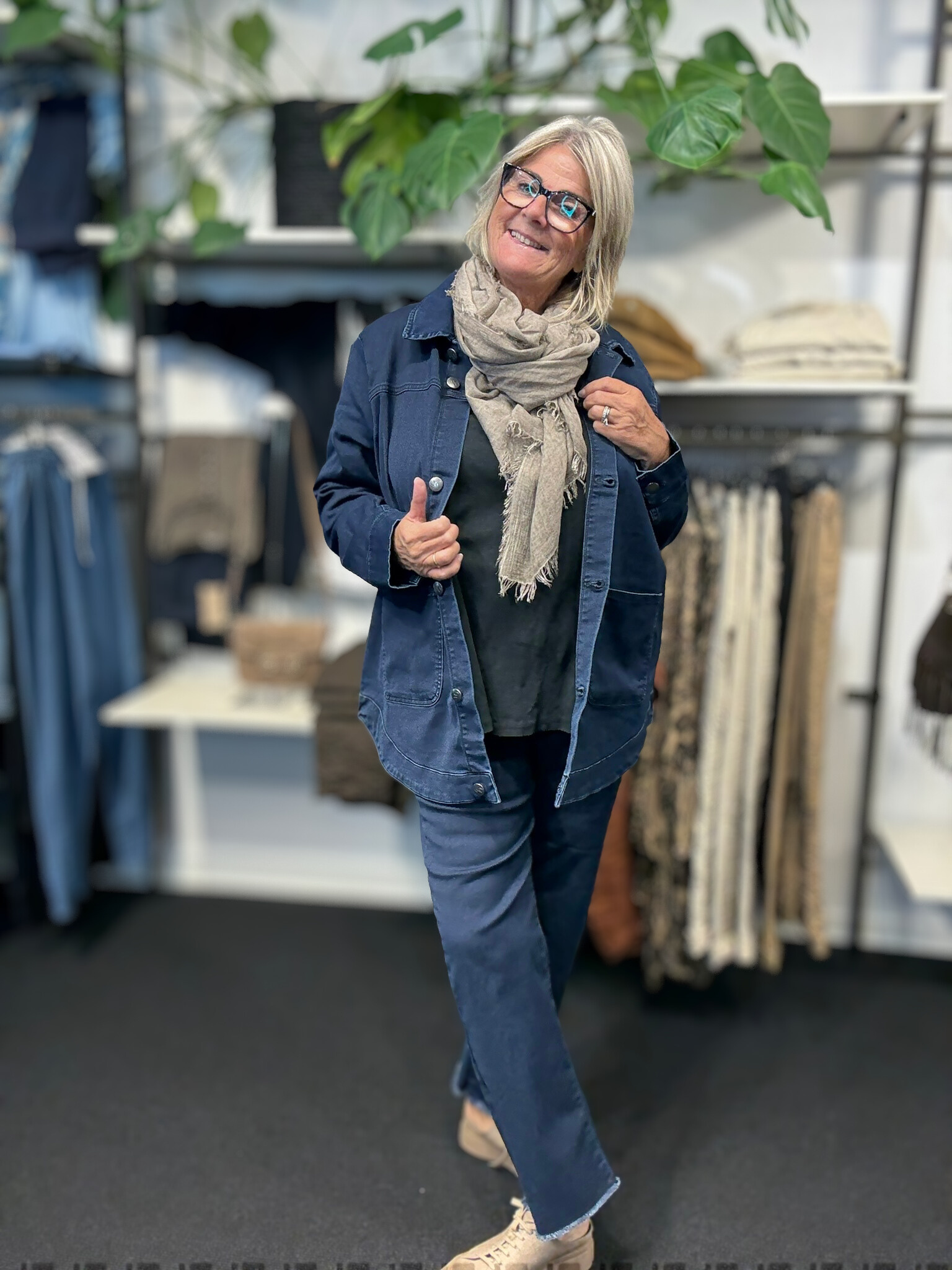 Flot jeans/deni sæt fra Wasabi concept til plus piger.