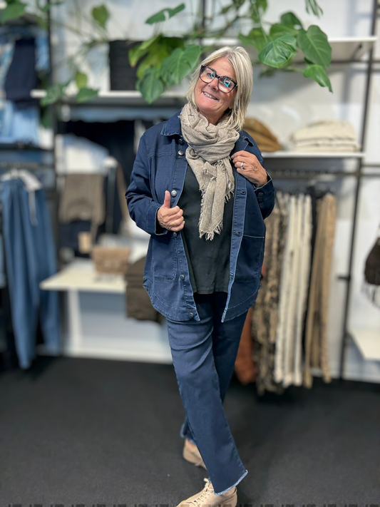 Flot jeans/deni sæt fra Wasabi concept til plus piger.