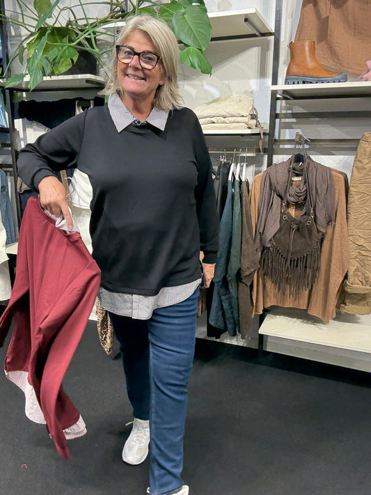 sweatshirt med en snyde krave under let at bruge da man ikke skal have noget under plussize fra Sigensgaard.dk