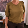 Lækker plus size bluse i den smørbløde Sabina kvalitet fra Wasabi. Det er den der passer til de kendte Sabina 2 