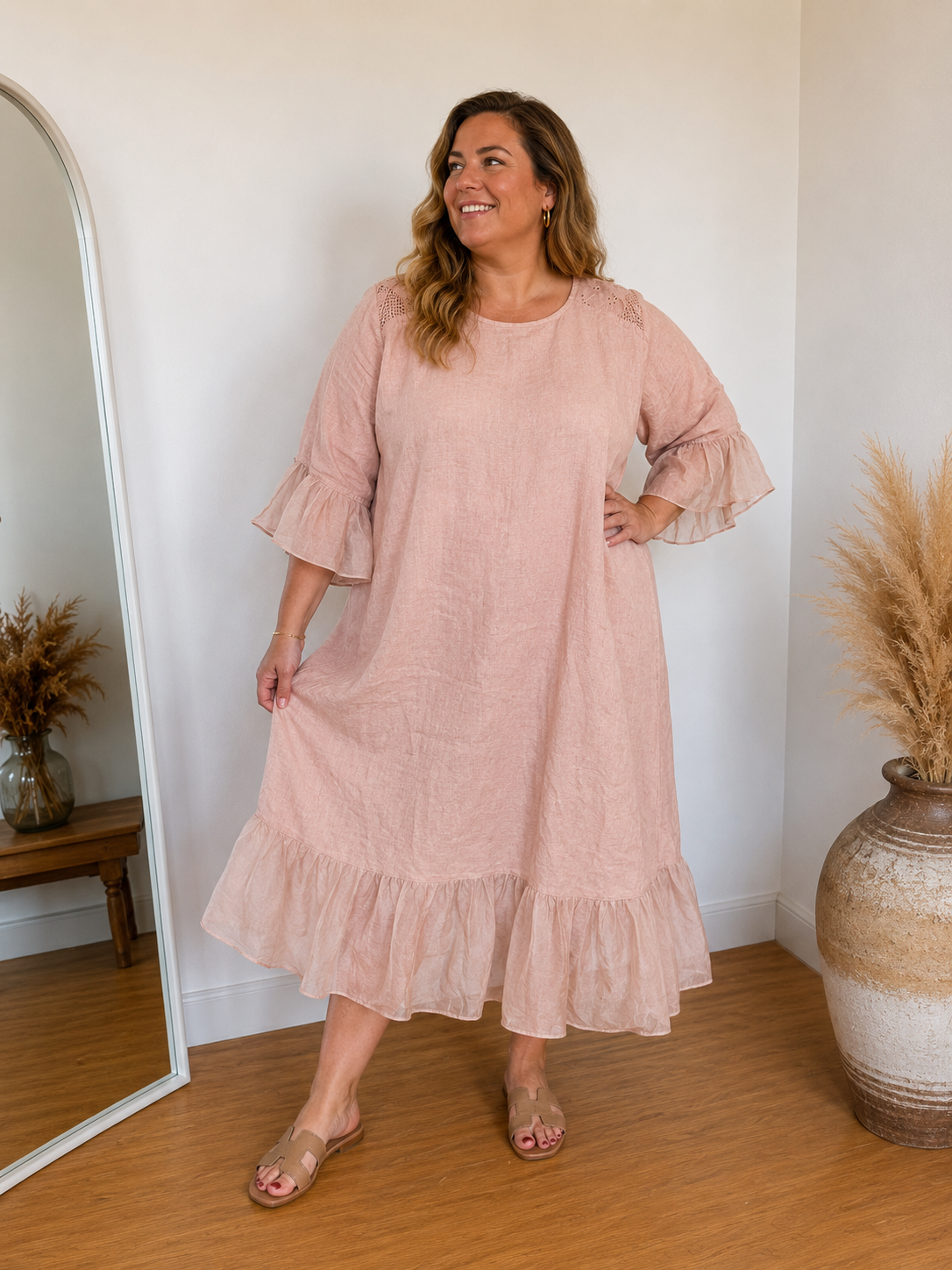 Feminin SIF hørkjole i plus size med enkelt nordisk design Ai generet billed