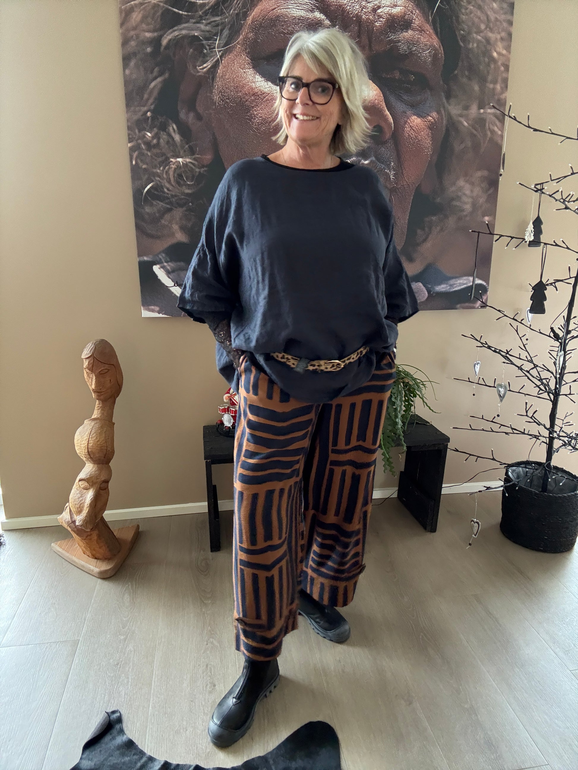 Smukke viskose buks sammen med linda hørtunika.