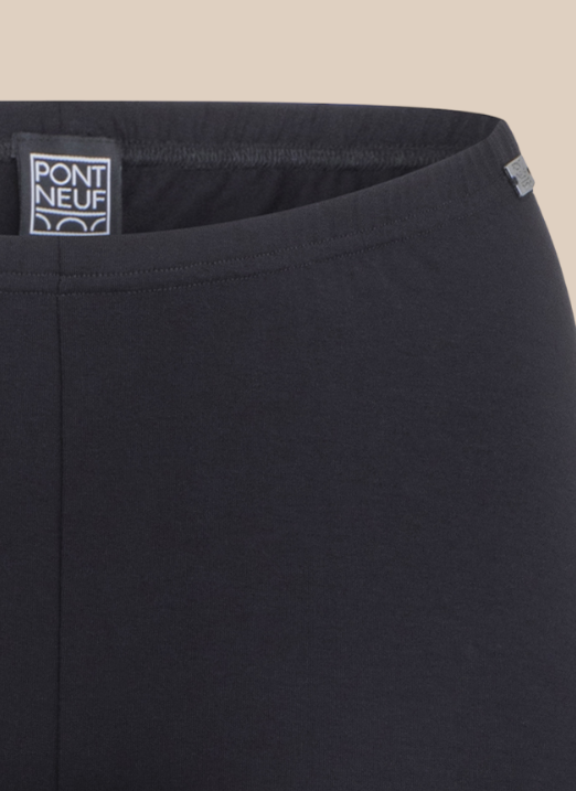 Rosie leggings fra Pont Neuf er perfekt til plus size kvinden, som ønsker stor komfort og god bevægelighed.