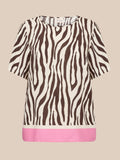 Mandie 1 blusen med zebra print plussize mode tshirt fra wasabi