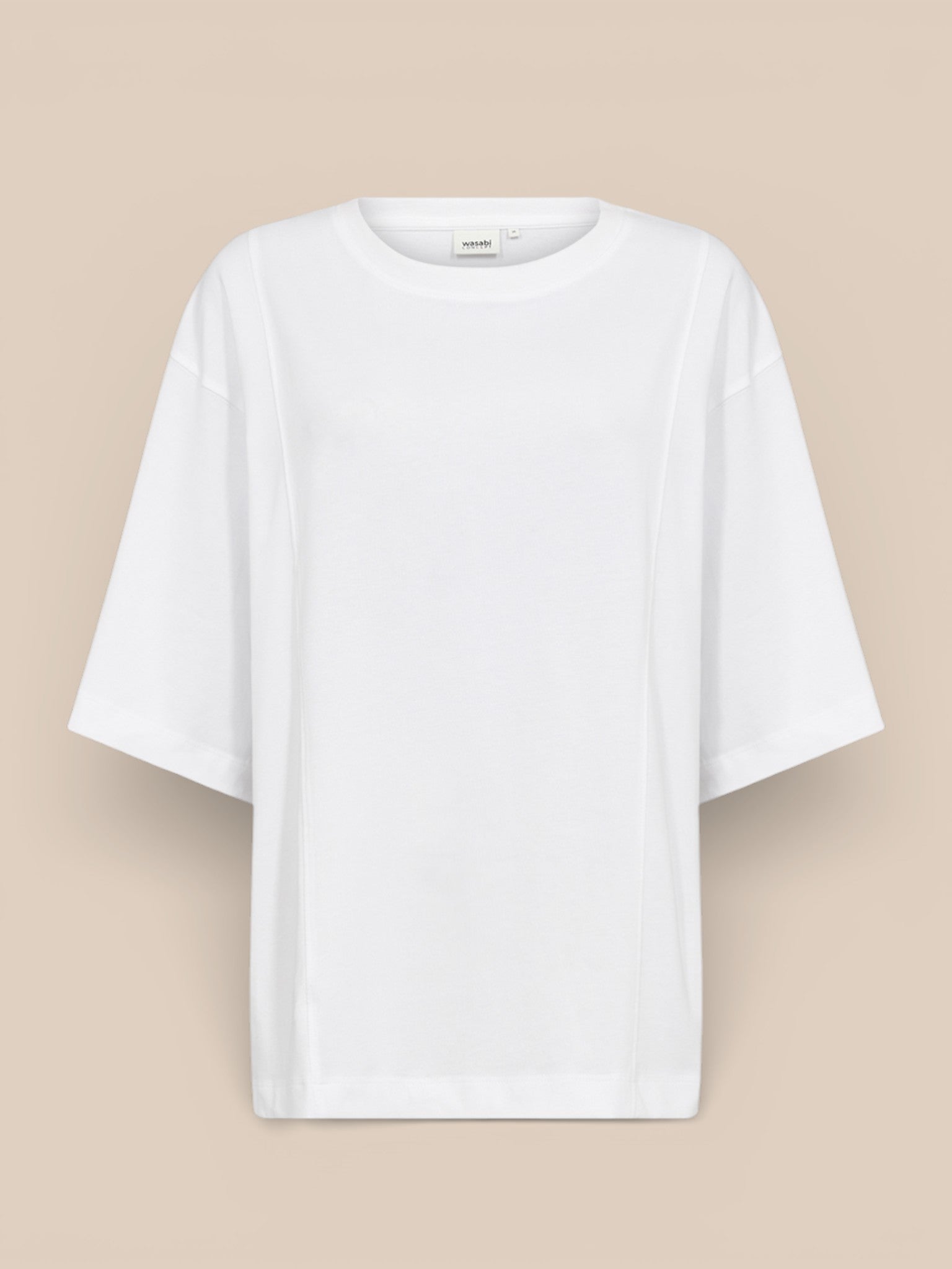 WA-VERONA 8 basic T-shirt i 100% økologisk bomuld med rund hals, afslappet pasform og minimalistiske syningsdetaljer.