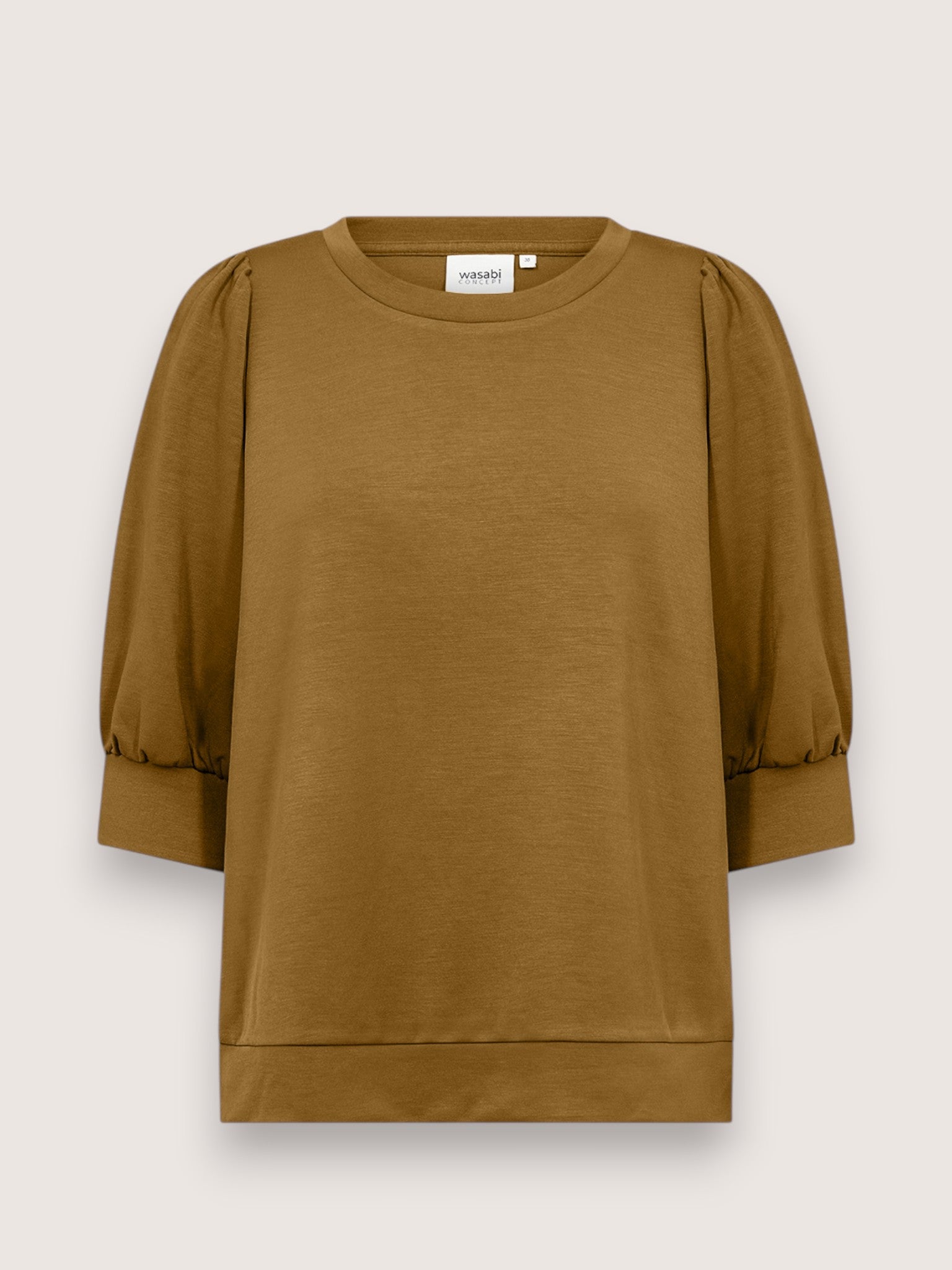 Lækker plus size bluse i den smørbløde Sabina kvalitet fra Wasabi. Det er den der passer til de kendte Sabina 2 bukser.