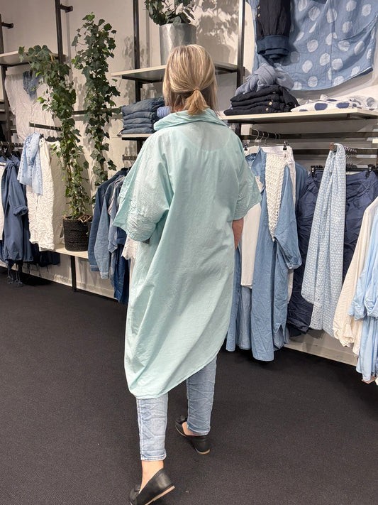Willatunika med broderi fra sigensgaard til pluspiger