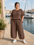 Den perfekte stumpebuks i hør til plus size kroppen. Den kan bruges året rundt, og så findes den i mange forskellige farver.