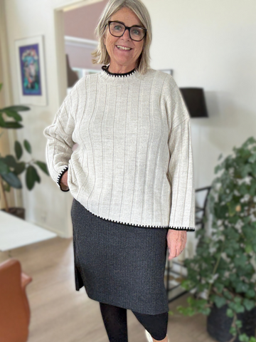 Lækker plus size strik som er perfekt til efterår og vinter.